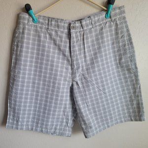 Perry Ellis Mens Plaid Shorts